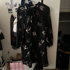 navy blue h&m floral dress with birds and tie size 2